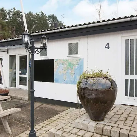 Egsmark Strand Sleeps 36 Wifi Holiday home Ebeltoft